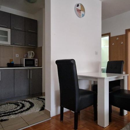 Centar S Apartman Ni Kültér fotó