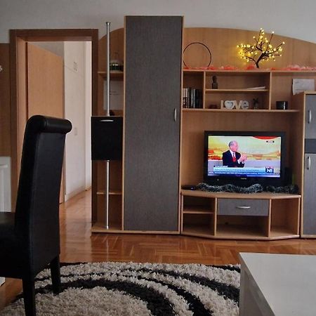 Centar S Apartman Ni Kültér fotó
