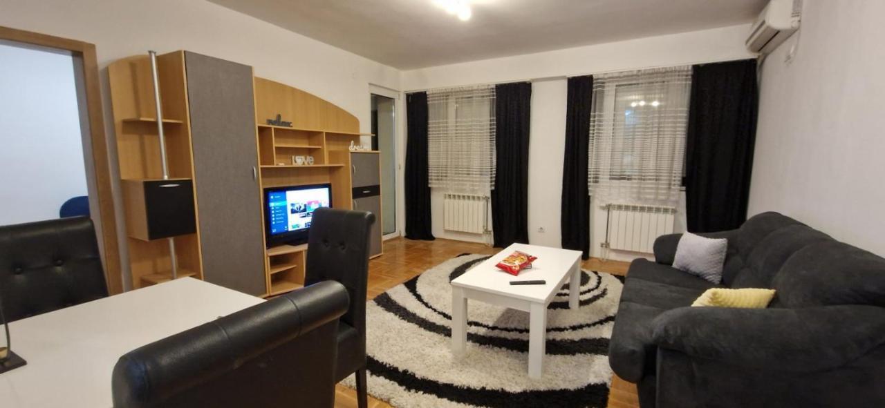 Centar S Apartman Ni Kültér fotó